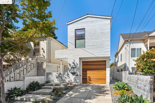 $1,035,000 | 986 43rd Street, Oakland, CA 94608