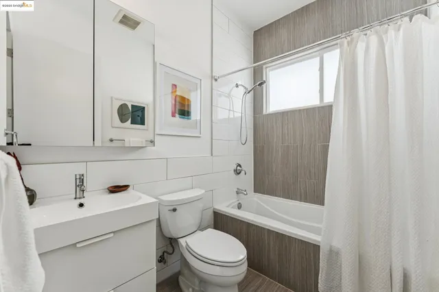 $1,035,000 | 986 43rd Street, Oakland, CA 94608