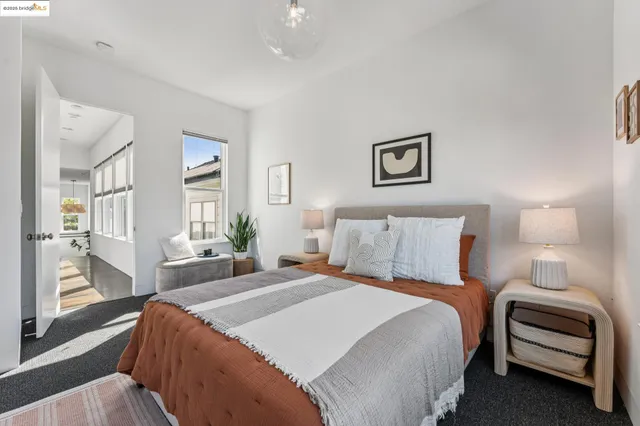 $1,035,000 | 986 43rd Street, Oakland, CA 94608