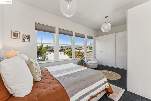 $1,035,000 | 986 43rd Street, Oakland, CA 94608