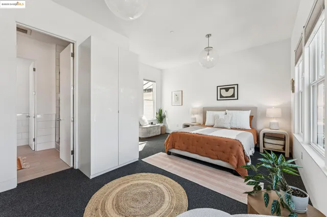 $1,035,000 | 986 43rd Street, Oakland, CA 94608