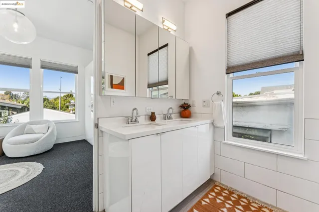 $1,035,000 | 986 43rd Street, Oakland, CA 94608