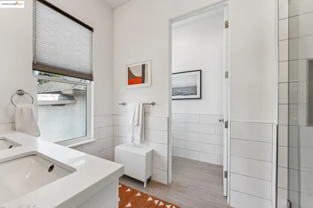 $1,035,000 | 986 43rd Street, Oakland, CA 94608