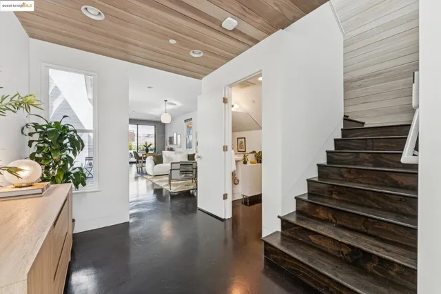 $1,035,000 | 986 43rd Street, Oakland, CA 94608