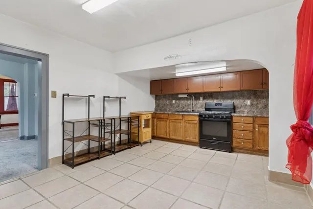 $165,000 | 849 North Woodbridge Street, St. Paul, MN 55117