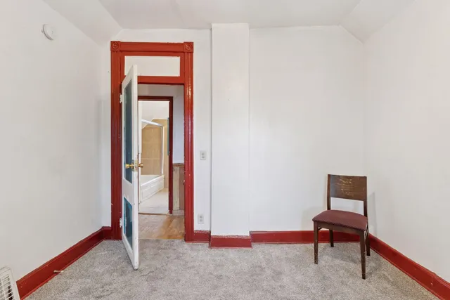 $165,000 | 849 North Woodbridge Street, St. Paul, MN 55117