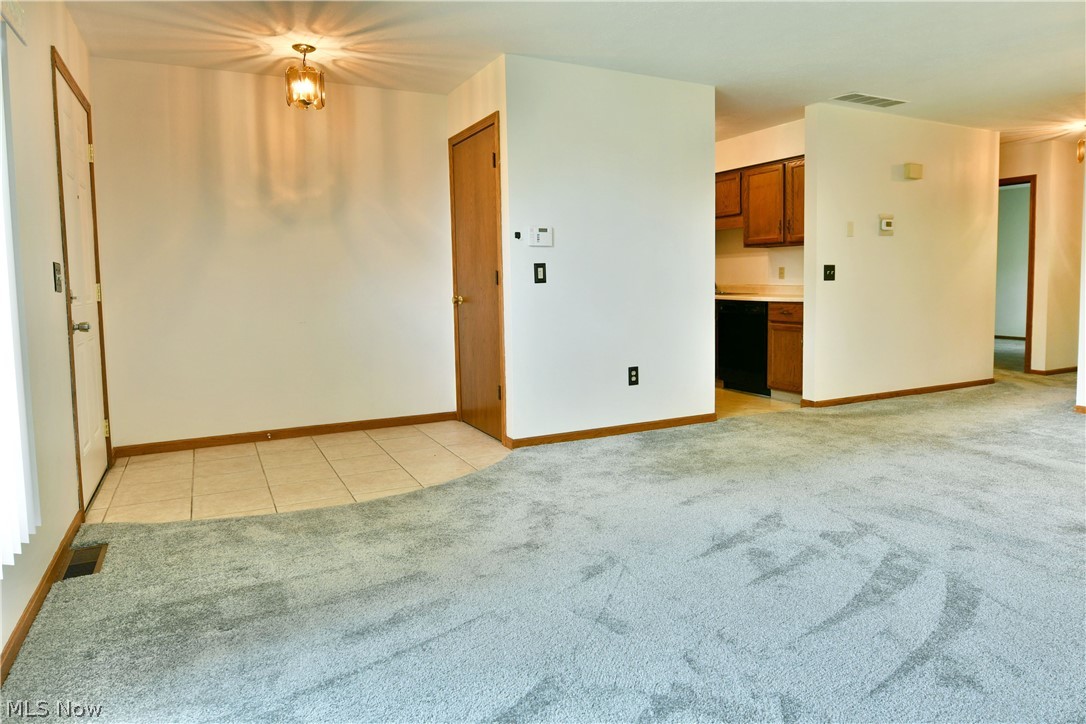 2237 Cadwallader-Sonk Road, Unit A Cortland, OH 44410 - Photo 9 of 50