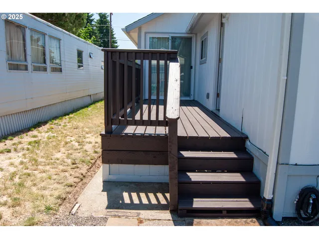 $75,000 | 10901 Southeast Powell Boulevard, Unit 33, Portland, OR 97266