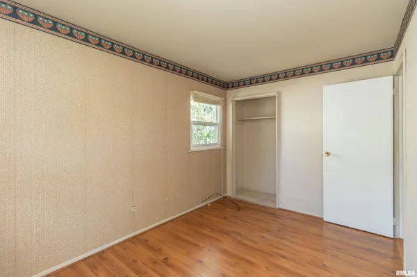 $169,900 | 1812 Columbus Drive, Pekin, IL 61554