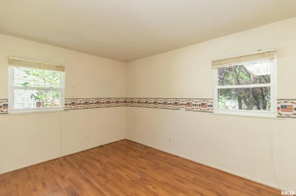 $169,900 | 1812 Columbus Drive, Pekin, IL 61554