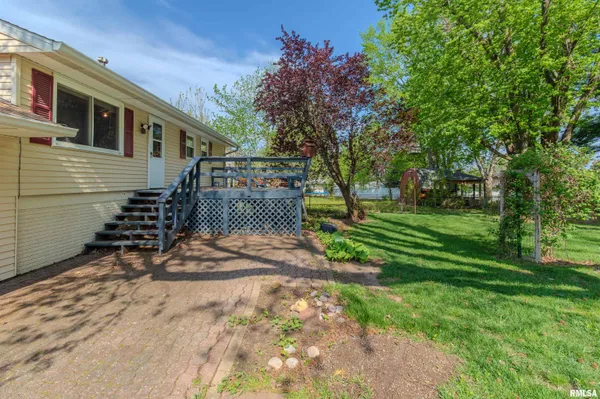 $169,900 | 1812 Columbus Drive, Pekin, IL 61554