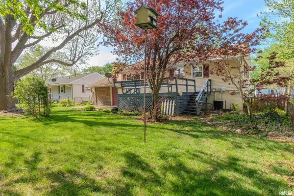$169,900 | 1812 Columbus Drive, Pekin, IL 61554