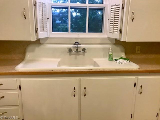 6450 Jordan Road Ramseur, NC 27316 - Photo 32 of 38 Farmhouse sink