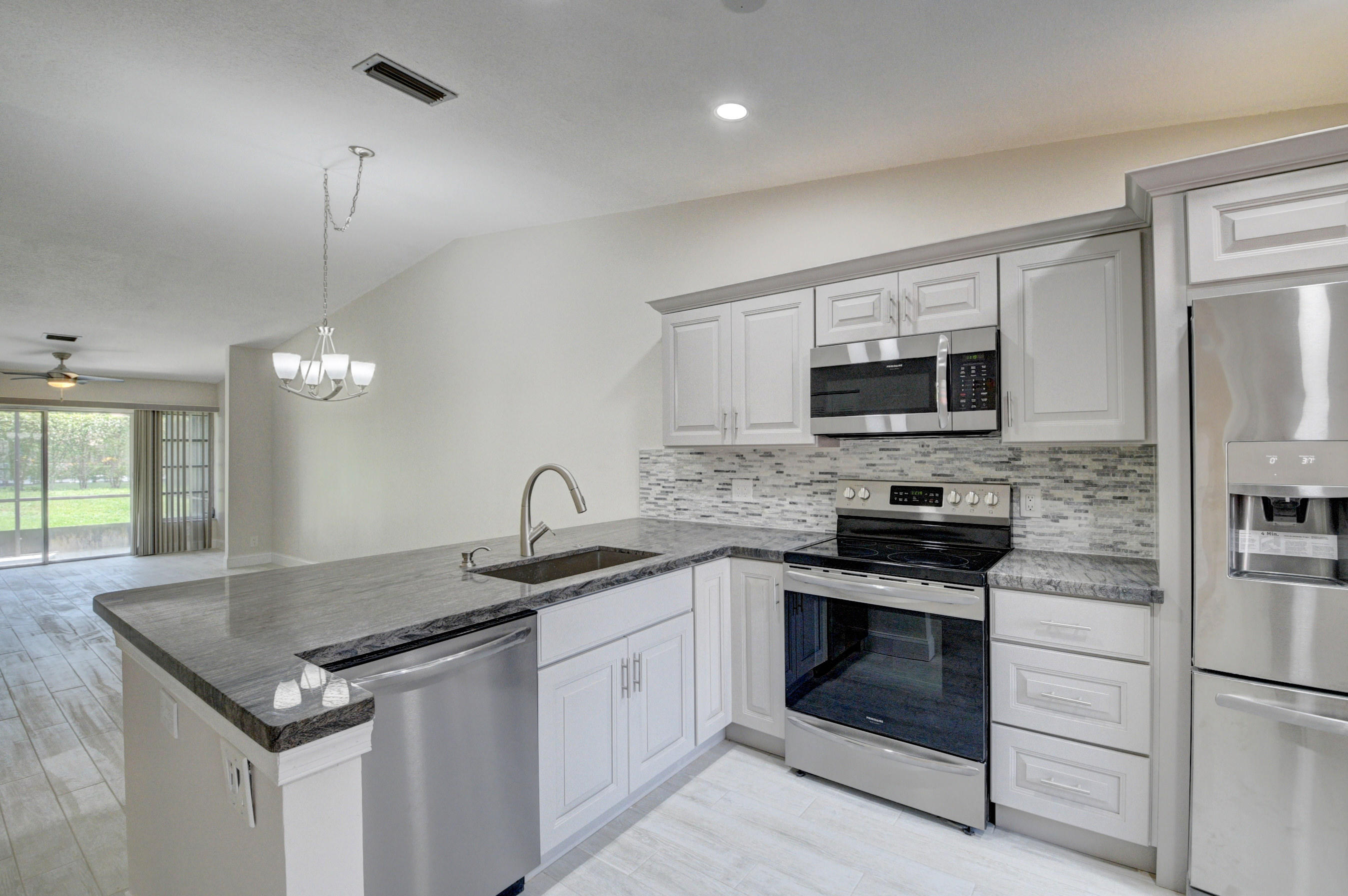 8601 Dreamside Lane Boca Raton, FL 33496 - Photo 8 of 30 06_dsc_9835_6_7_8_9