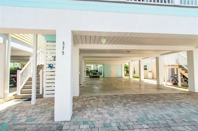 a view of a living room