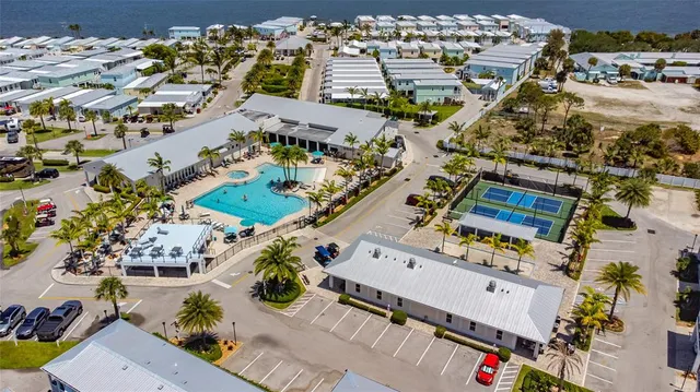 $2,950 | 375 Northeast Wharf Way, Jensen Beach, FL 34957