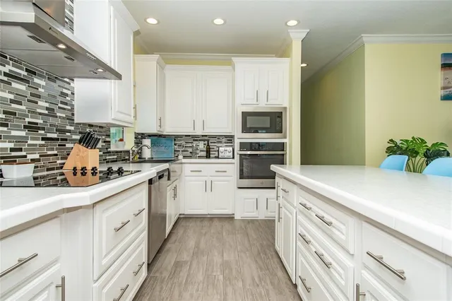 $2,950 | 375 Northeast Wharf Way, Jensen Beach, FL 34957