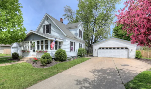 $359,900 | 241 Woodward Street, Zeeland, MI 49464