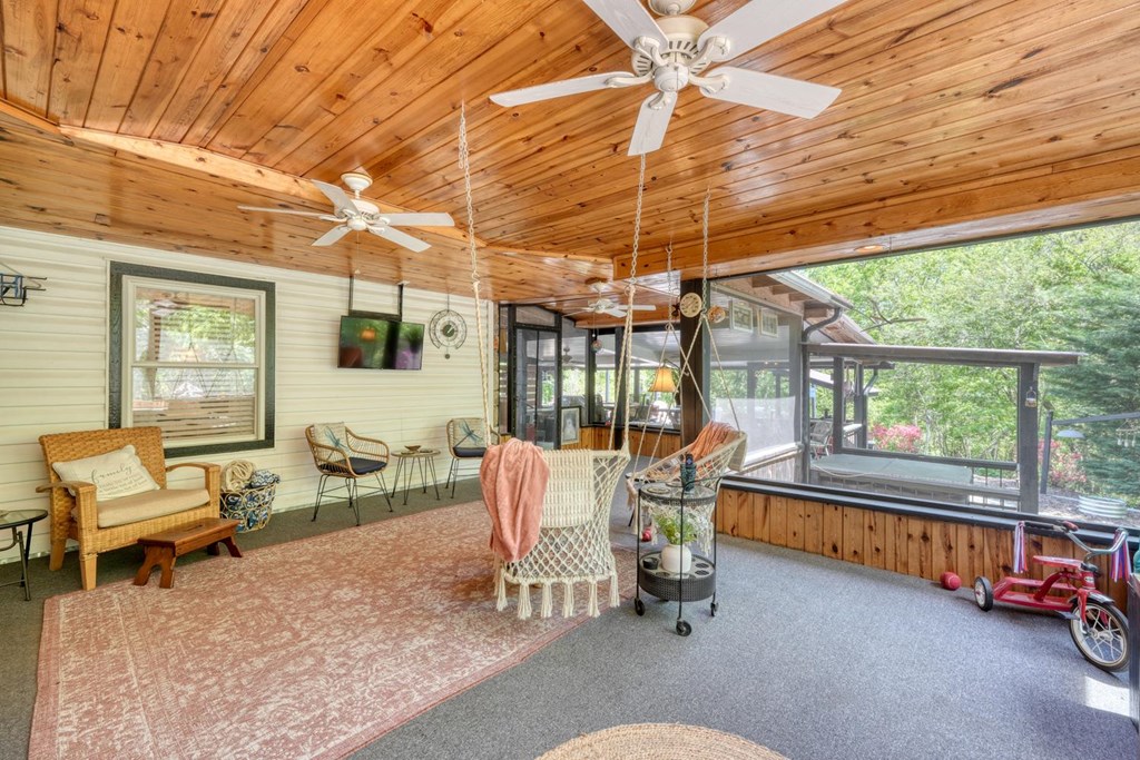 710 Town Mountain Road Hayesville, NC 28904 - Photo 15 of 68