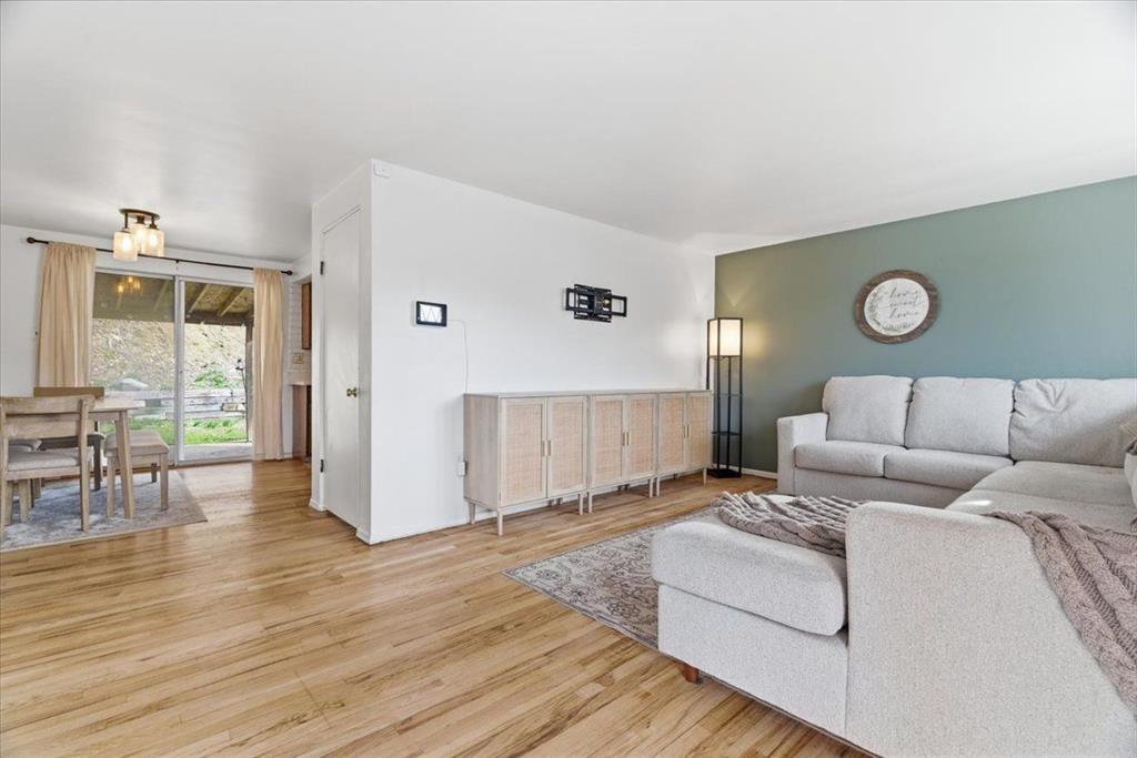 505 Pointview Road Pittsburgh, PA 15227 - Photo 5 of 39