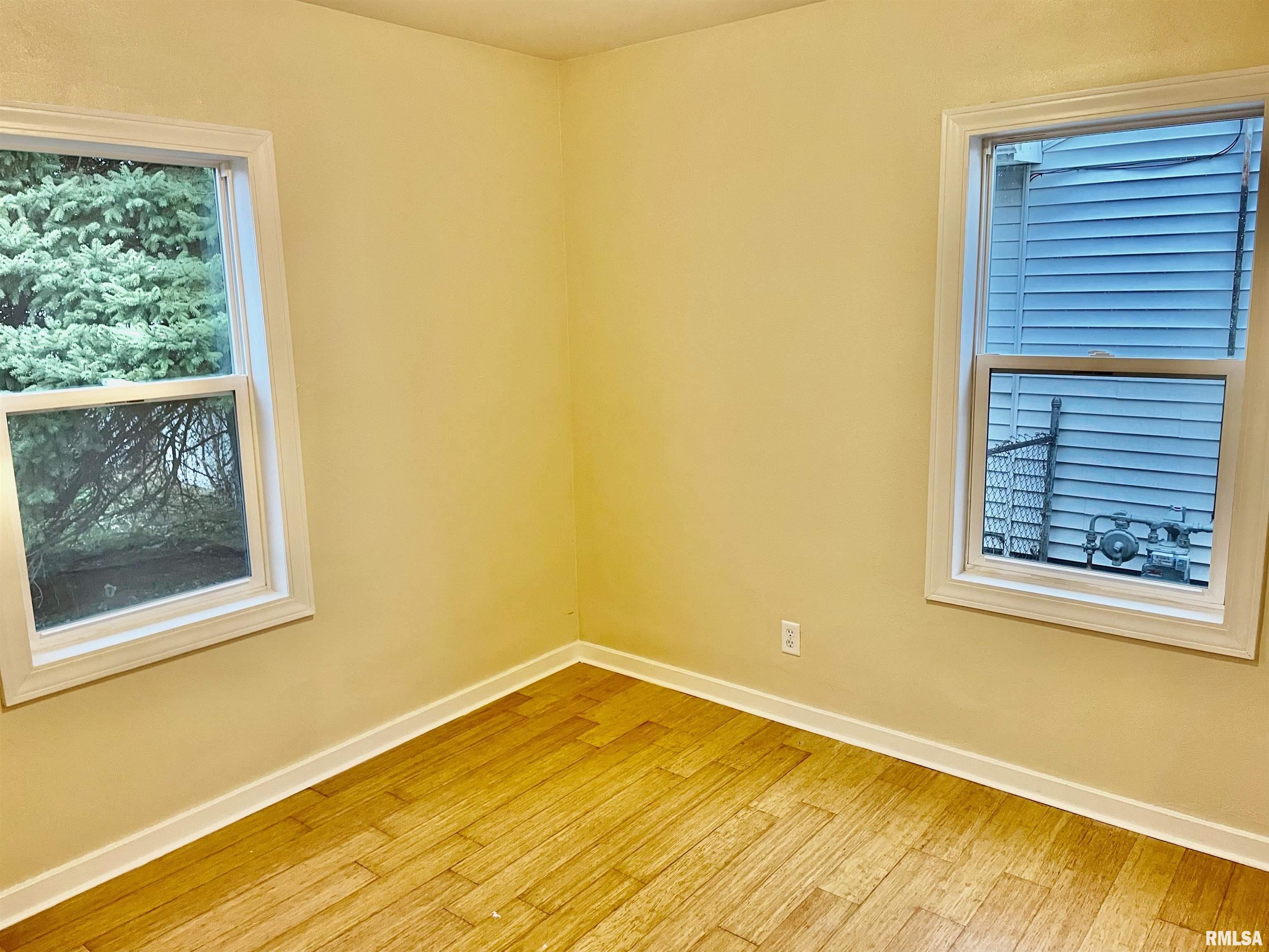 3301 Saxony Road Springfield, IL 62703 - Photo 8 of 10
