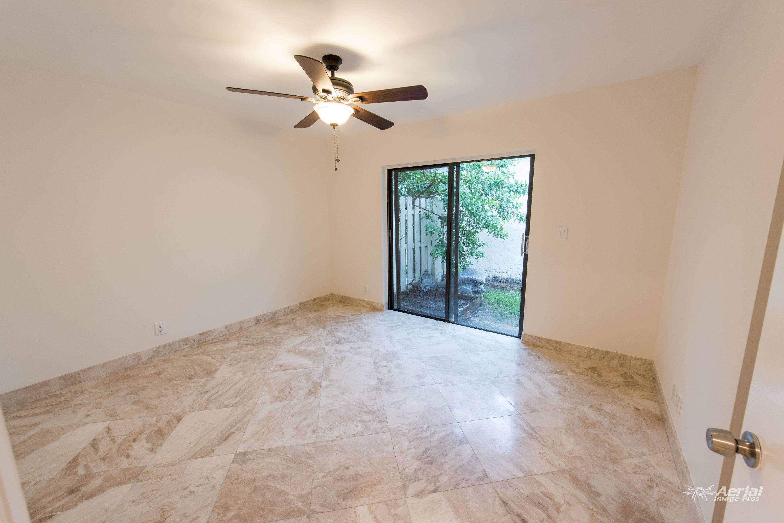 21091 Woodspring Avenue Boca Raton, FL 33428 - Photo 13 of 41 AIP_3952