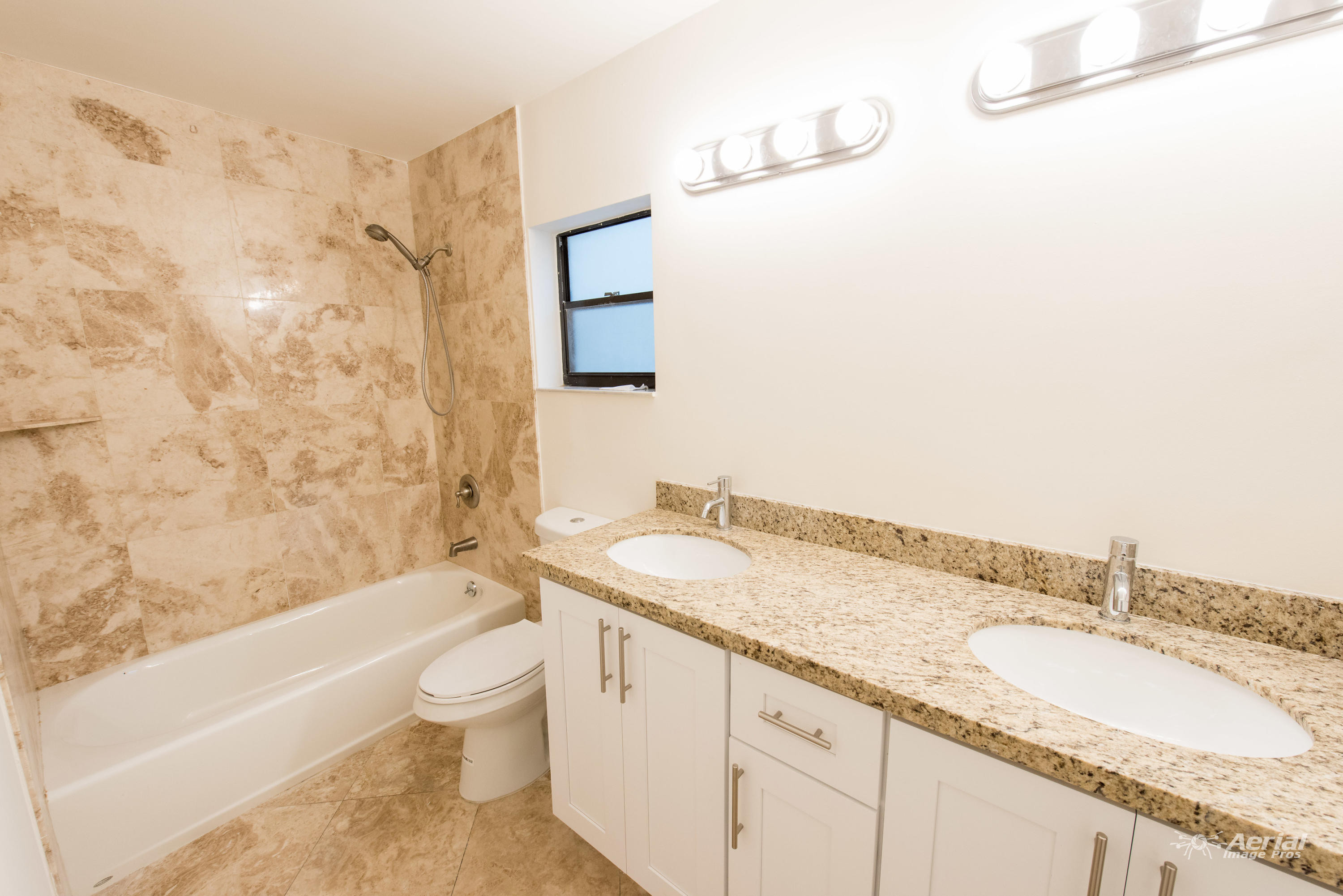 21091 Woodspring Avenue Boca Raton, FL 33428 - Photo 18 of 41 AIP_3961