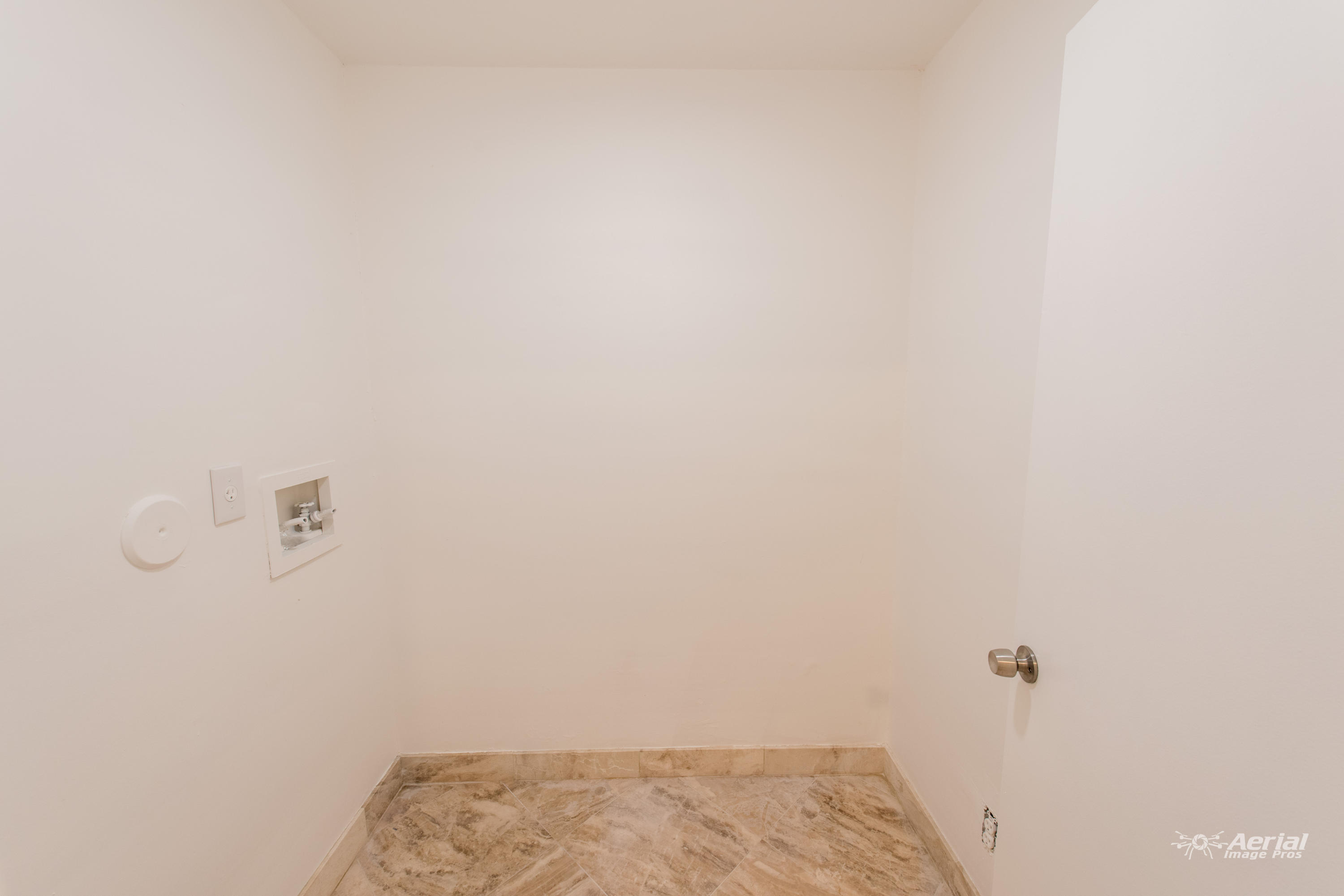 21091 Woodspring Avenue Boca Raton, FL 33428 - Photo 24 of 41 AIP_3935
