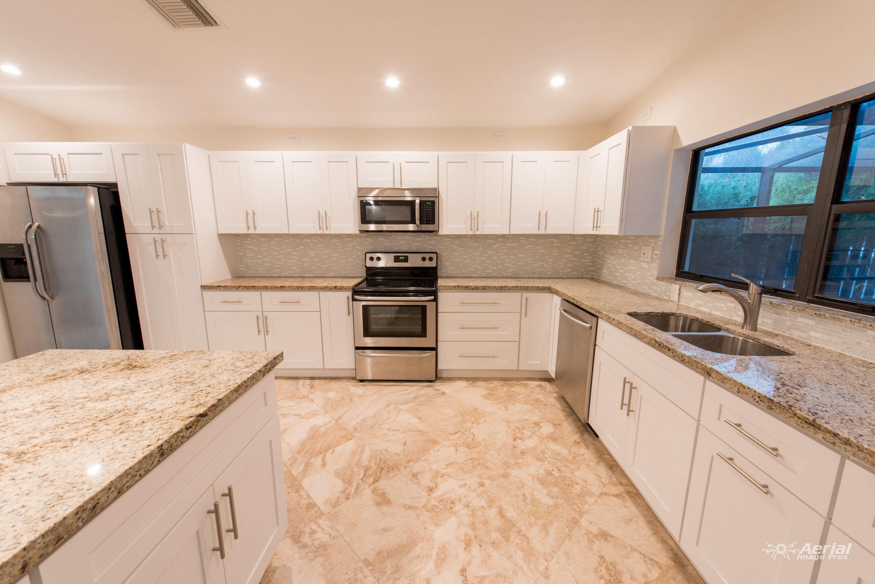 21091 Woodspring Avenue Boca Raton, FL 33428 - Photo 4 of 41 AIP_3926