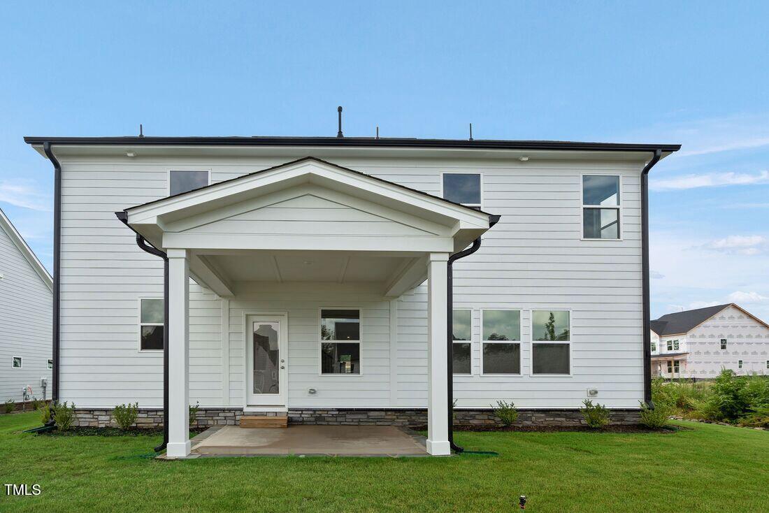 921 Kinglet House Road Knightdale, NC 27545 - Photo 15 of 33 silverstone-bedford-lot-371-backyard-01