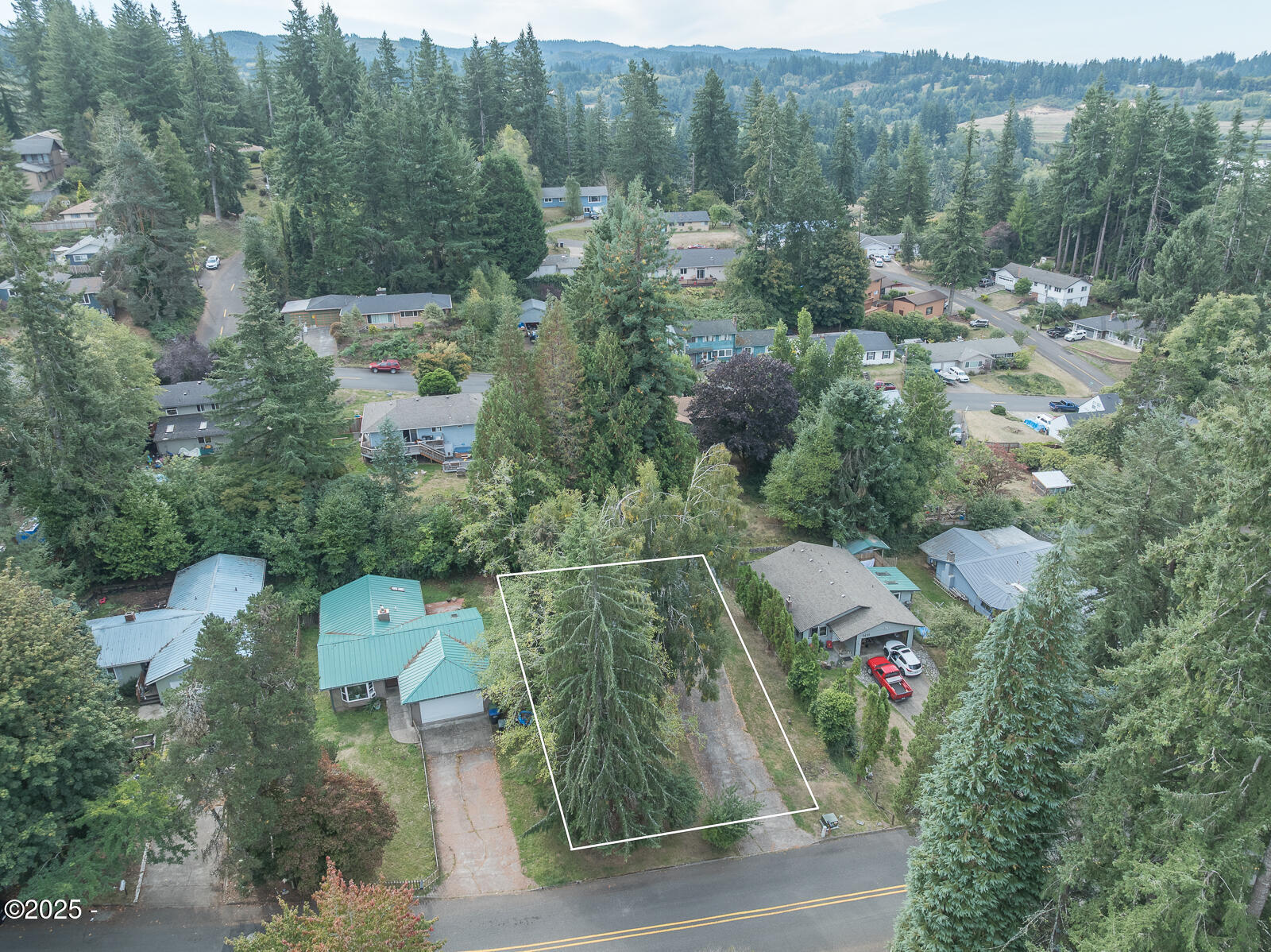 1651 Southeast Ammon Road Toledo, OR 97391 - Photo 32 of 36 -32
