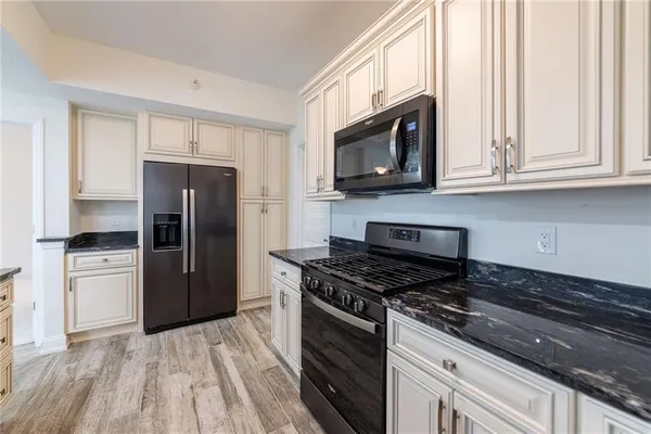 $349,999 | 234 Adams Pointe Boulevard, Unit 2, Mars, PA 16046