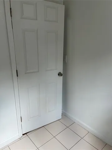 a close view of sink and tap