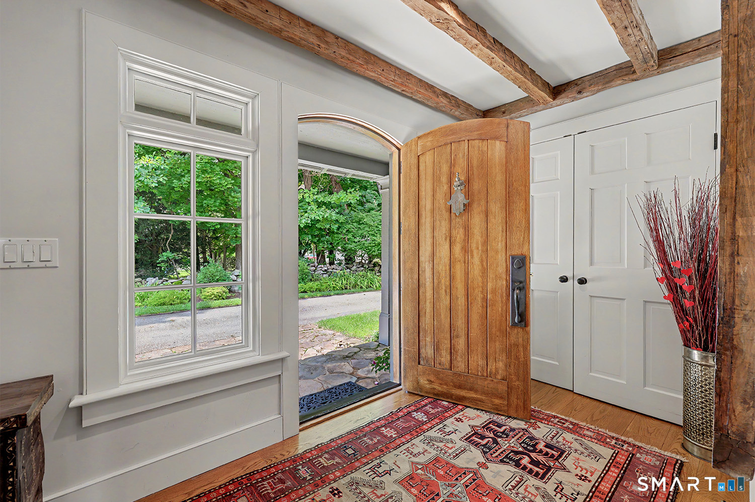 1061 Cedar Road Fairfield, CT 06890 - Photo 4 of 40 Gallery Image 4