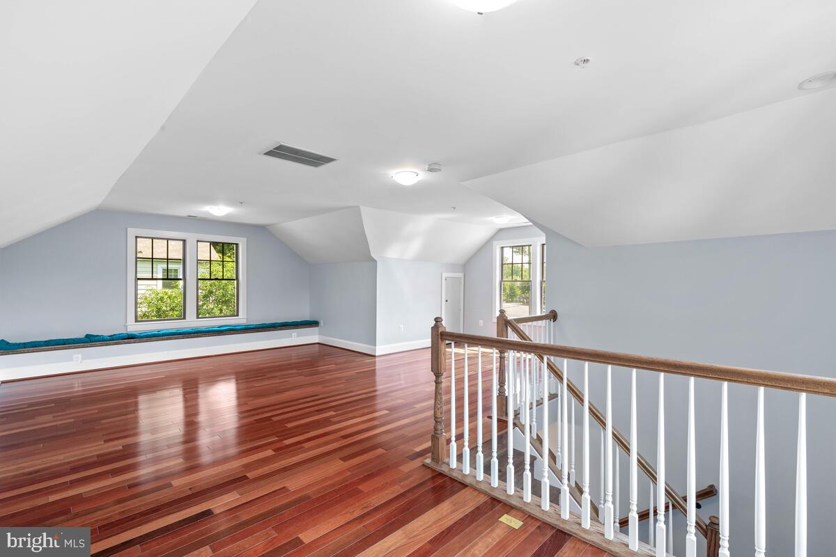 504 Dale Drive Silver Spring, MD 20910 - Photo 17 of 28 Top Level Flex Room/Bedroom