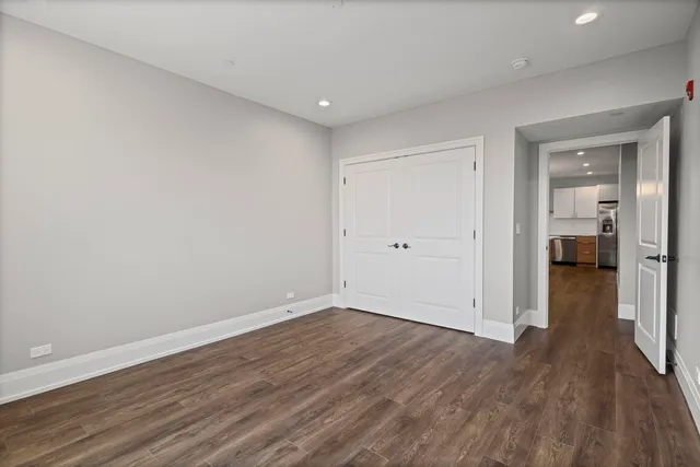 $4,300 | 1036 Lake Street, Unit 4S, Oak Park, IL 60301