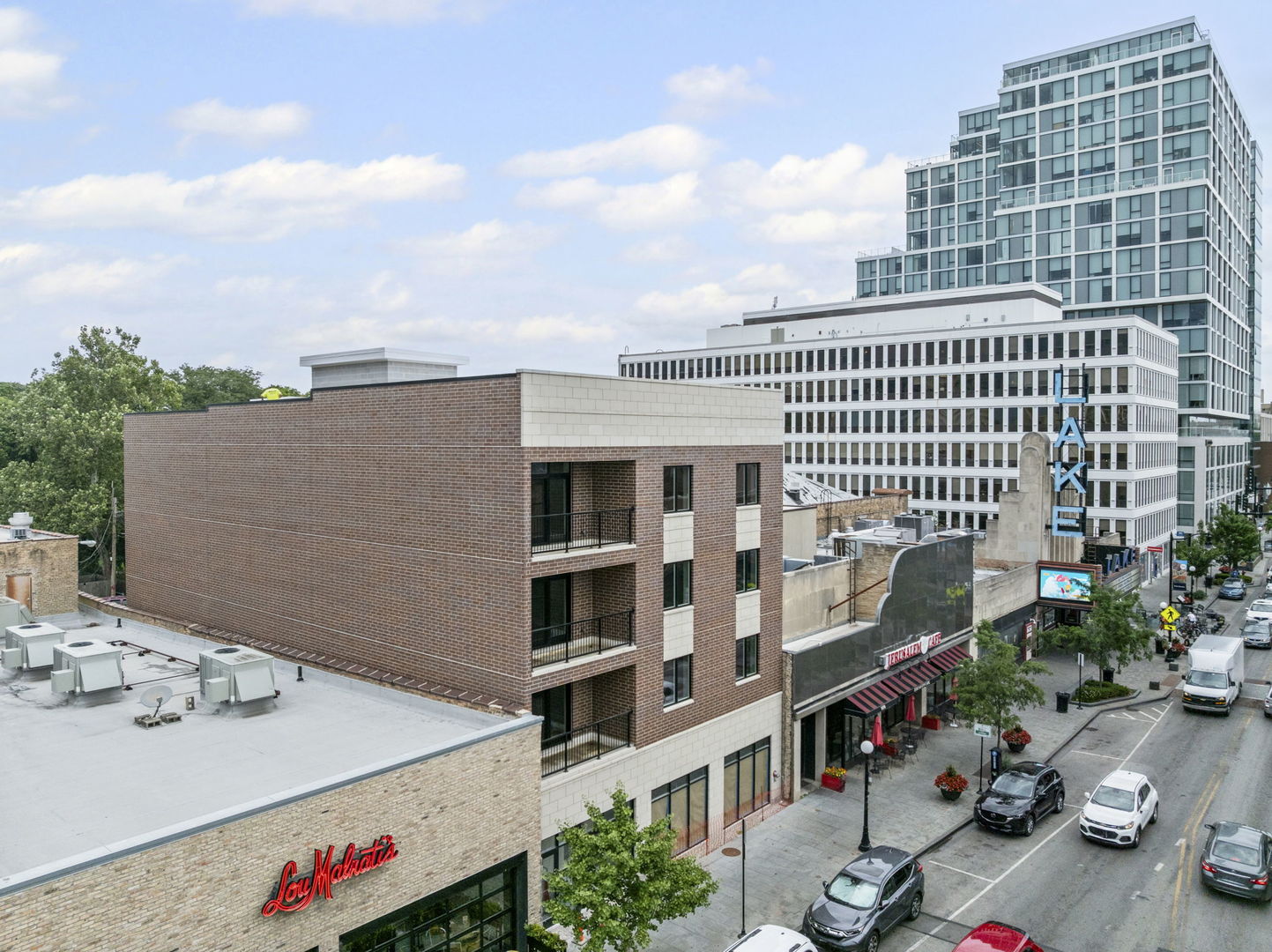1036 Lake Street, Unit 4S Oak Park, IL 60301 - Photo 27 of 29 a front view of a building