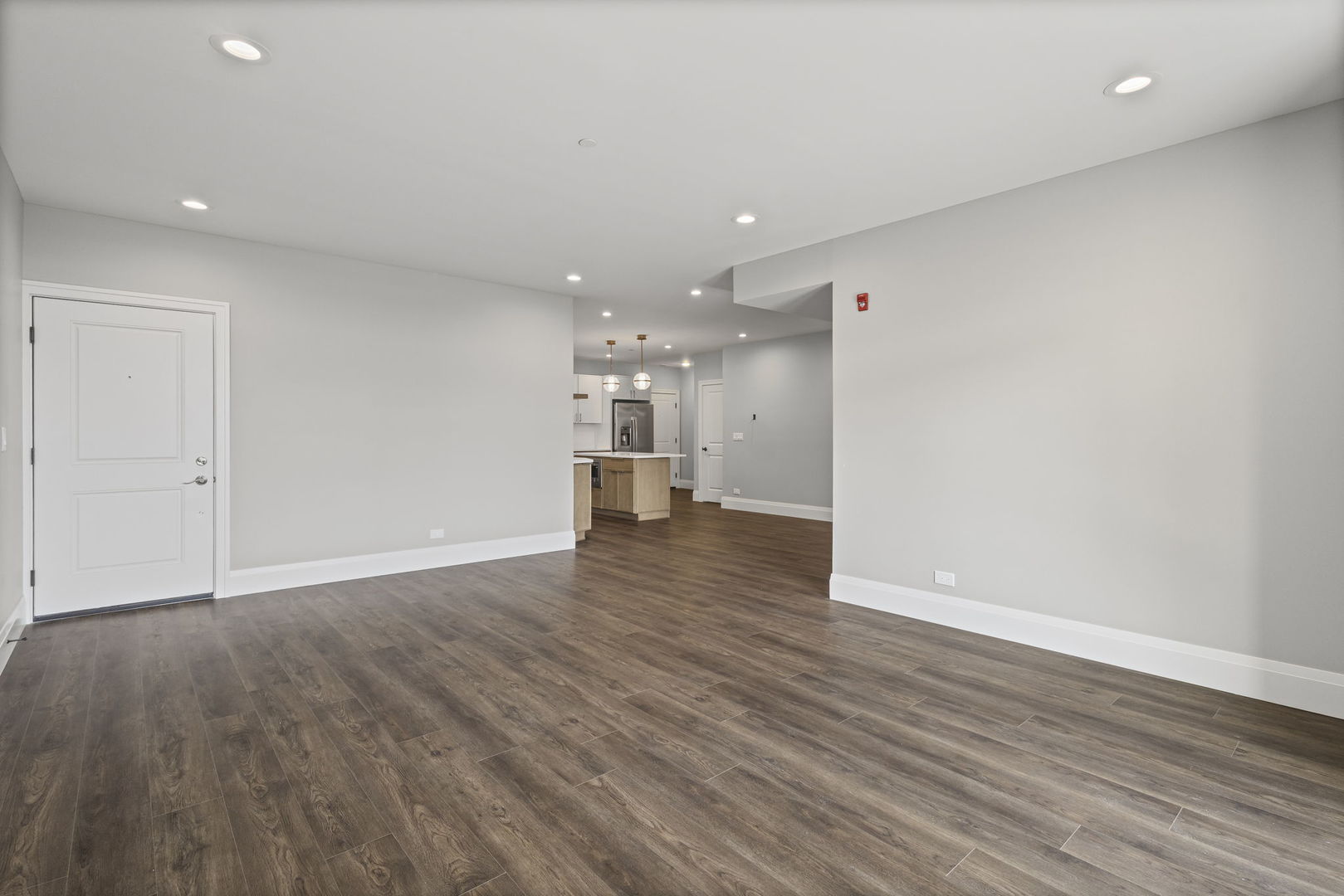 1036 Lake Street, Unit 4S Oak Park, IL 60301 - Photo 8 of 29 a view of an empty room with wooden floor