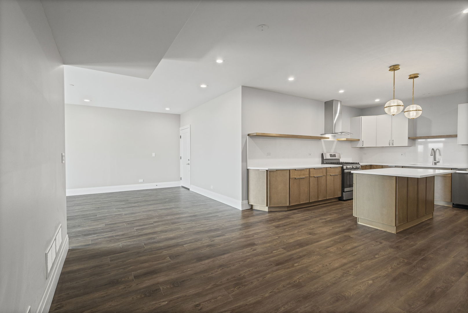 1036 Lake Street, Unit 4S Oak Park, IL 60301 - Photo 9 of 29 a view of kitchen with wooden floor