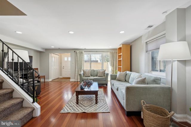 $427,500 | 2101 Bryn Mawr Place, Ardmore, PA 19003