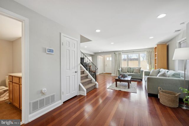 $427,500 | 2101 Bryn Mawr Place, Ardmore, PA 19003