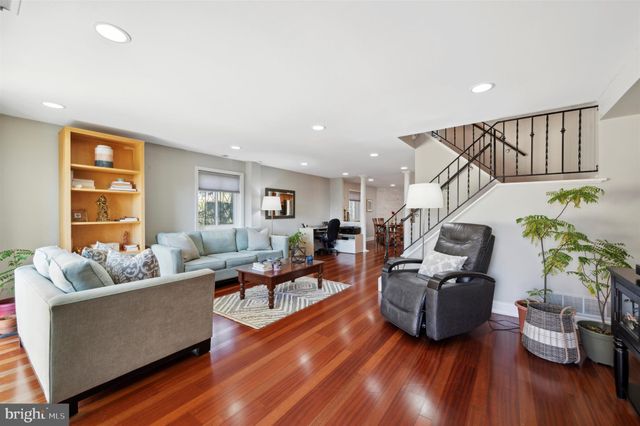 $427,500 | 2101 Bryn Mawr Place, Ardmore, PA 19003