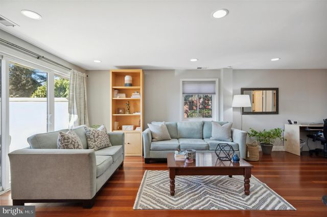 $427,500 | 2101 Bryn Mawr Place, Ardmore, PA 19003