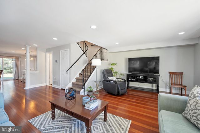 $427,500 | 2101 Bryn Mawr Place, Ardmore, PA 19003