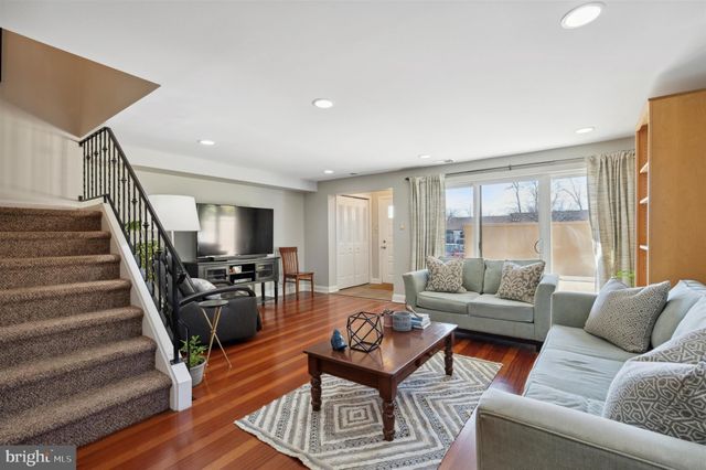 $427,500 | 2101 Bryn Mawr Place, Ardmore, PA 19003