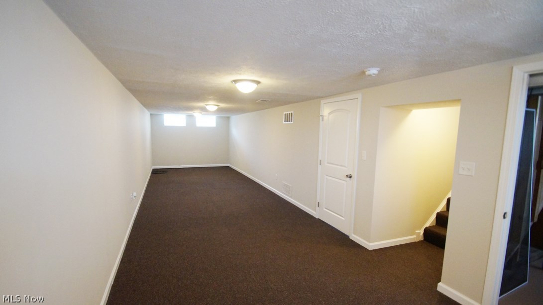 30309 Vineyard Road Willowick, OH 44095 - Photo 5 of 13