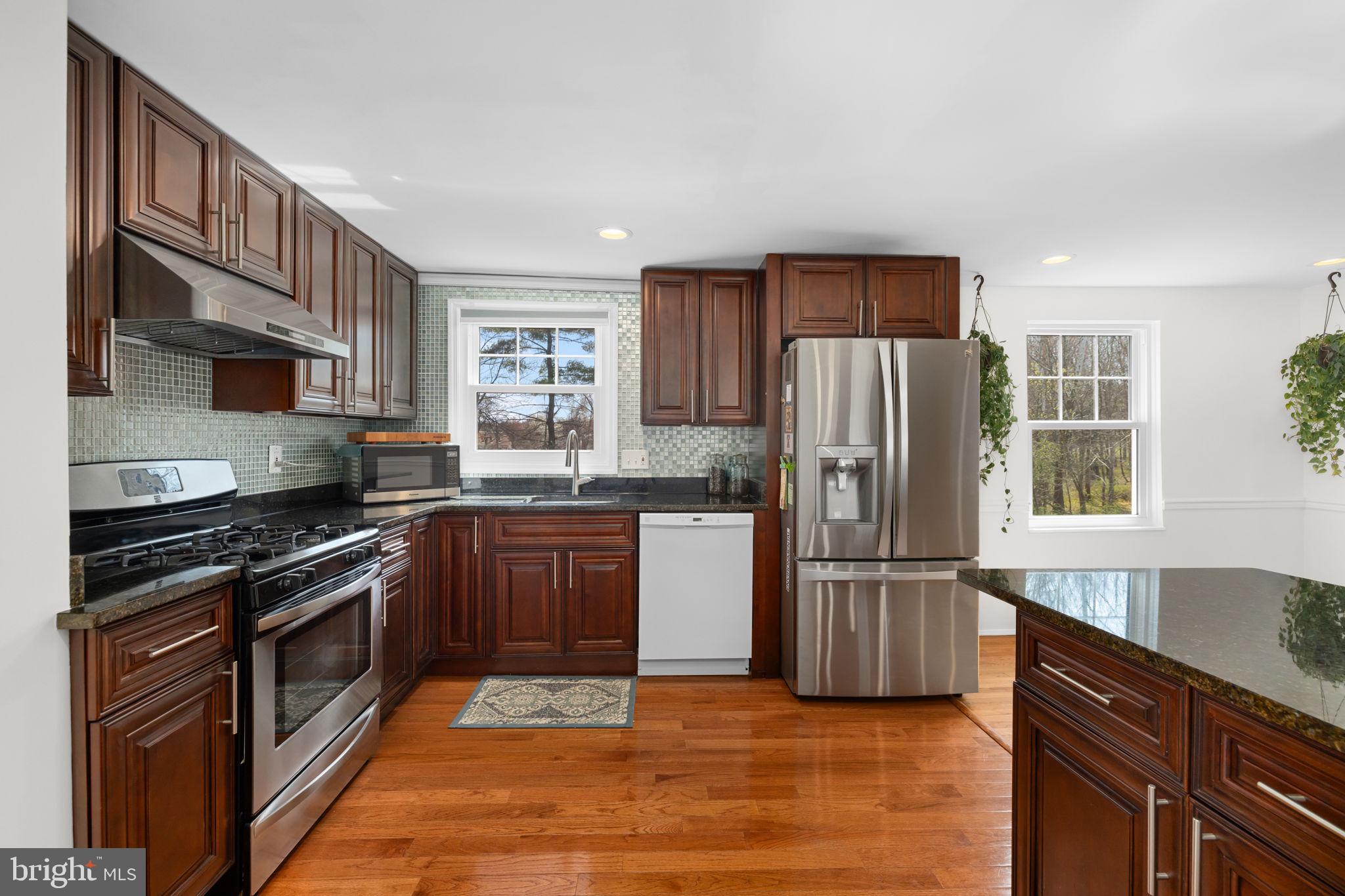 1421 Colesberg Street Silver Spring, MD 20905 - Photo 5 of 41 Kitchen