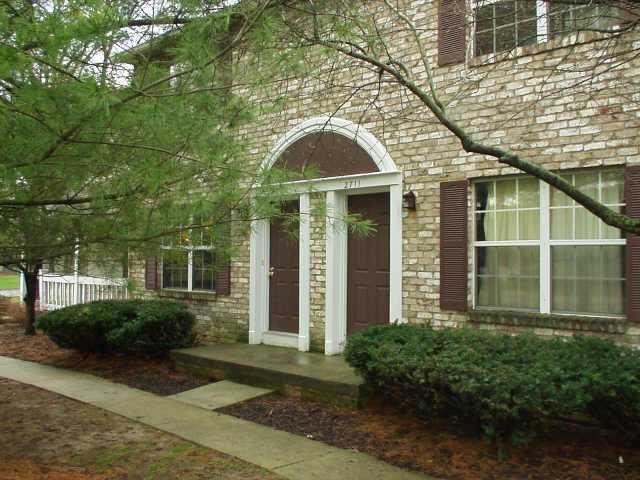 2709 Hard Road Columbus, OH 43235 - Photo 1 of 8 Gallery Image 1