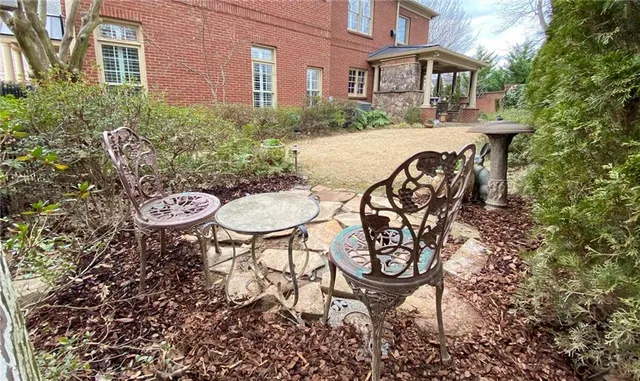 $895,000 | 2133 Lucerne Lane Southeast, Smyrna, GA 30080