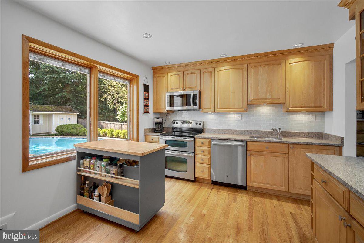 4010 Delancy Drive Silver Spring, MD 20906 - Photo 11 of 31 Renovated Kitchen